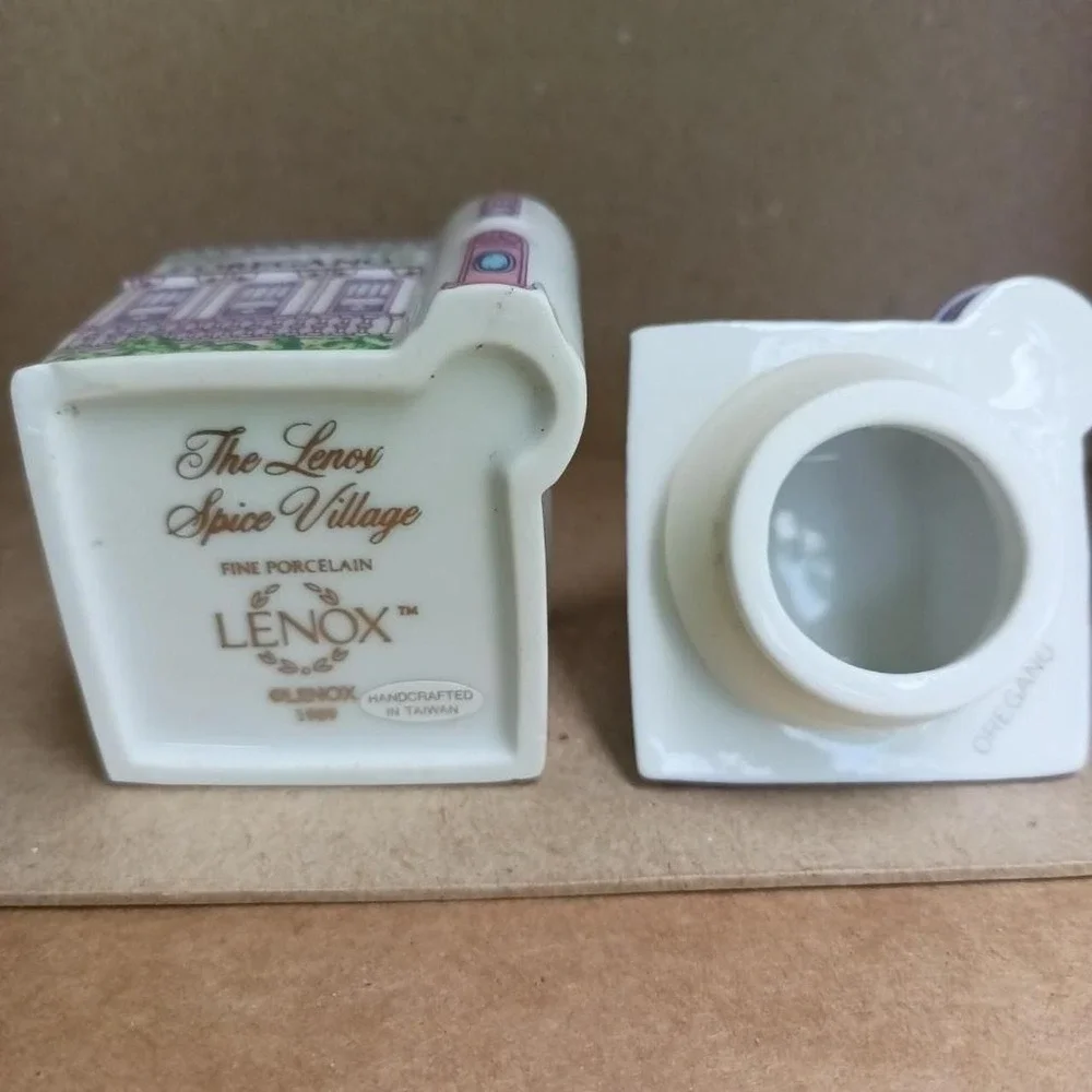 Vintage 1989, Lenox, spice village OREGANO house, spice jar, porcelain, cottage